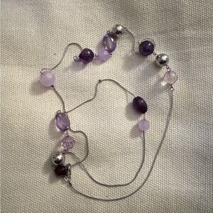 Women’s 18” Purple and silver beaded necklace